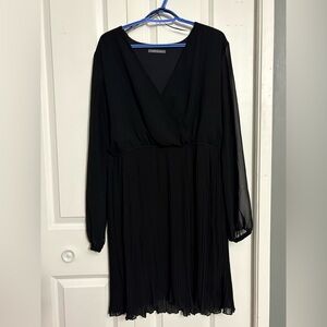 Suzy Shier Black Long Sleeve Dress